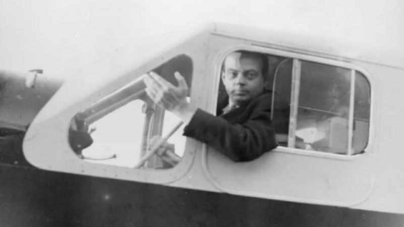 Antoine de Saint- Exupery Çölde Uçak Kazası Yapmıştı