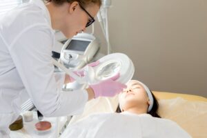 Mikro Dermabrazyon Nedir? Dermabrazyon Cilt Bakımı Nasıl Yapılır?