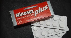 Minoset Plus Ne İşe Yarar | Minoset Soğuk Algınlığına iyi gelir mi ? | Minoset 250 mg/150 mg/50 mg Nedir Nasıl Kullanılır?