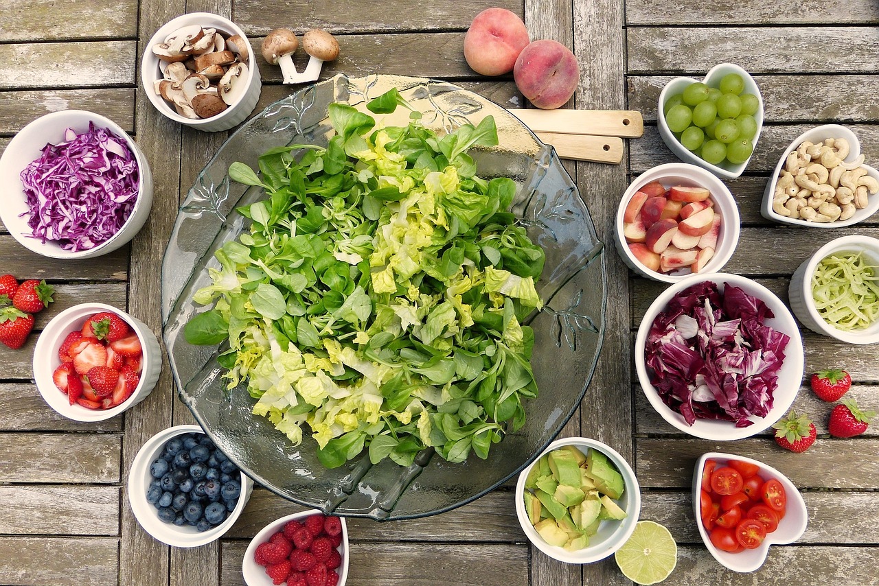 Meze Dünyasına Yolculuk: Evinizde Hazırlayabileceğiniz Lezzetler