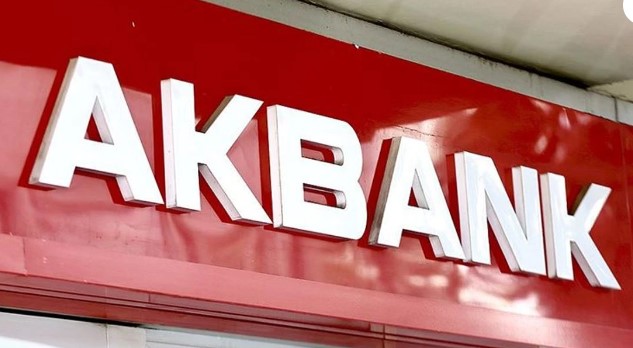 Akbank’a Tepkiler Artıyor: İzinsiz İşlemler Nedeniyle Müşteriler Hesabını Kapatıyor!