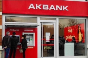 Akbank’a Tepkiler Artıyor: İzinsiz İşlemler Nedeniyle Müşteriler Hesabını Kapatıyor!